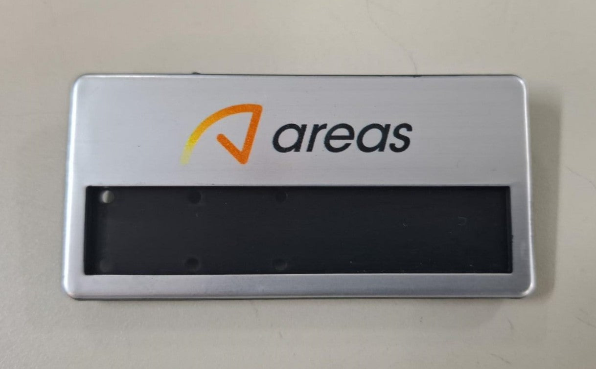 DISTINTIVOS / SOLAPEROS AUTO PERSONALIZABLES MODELO D-1655 PLÁSTICO CROMADO desde 0,50€/u.