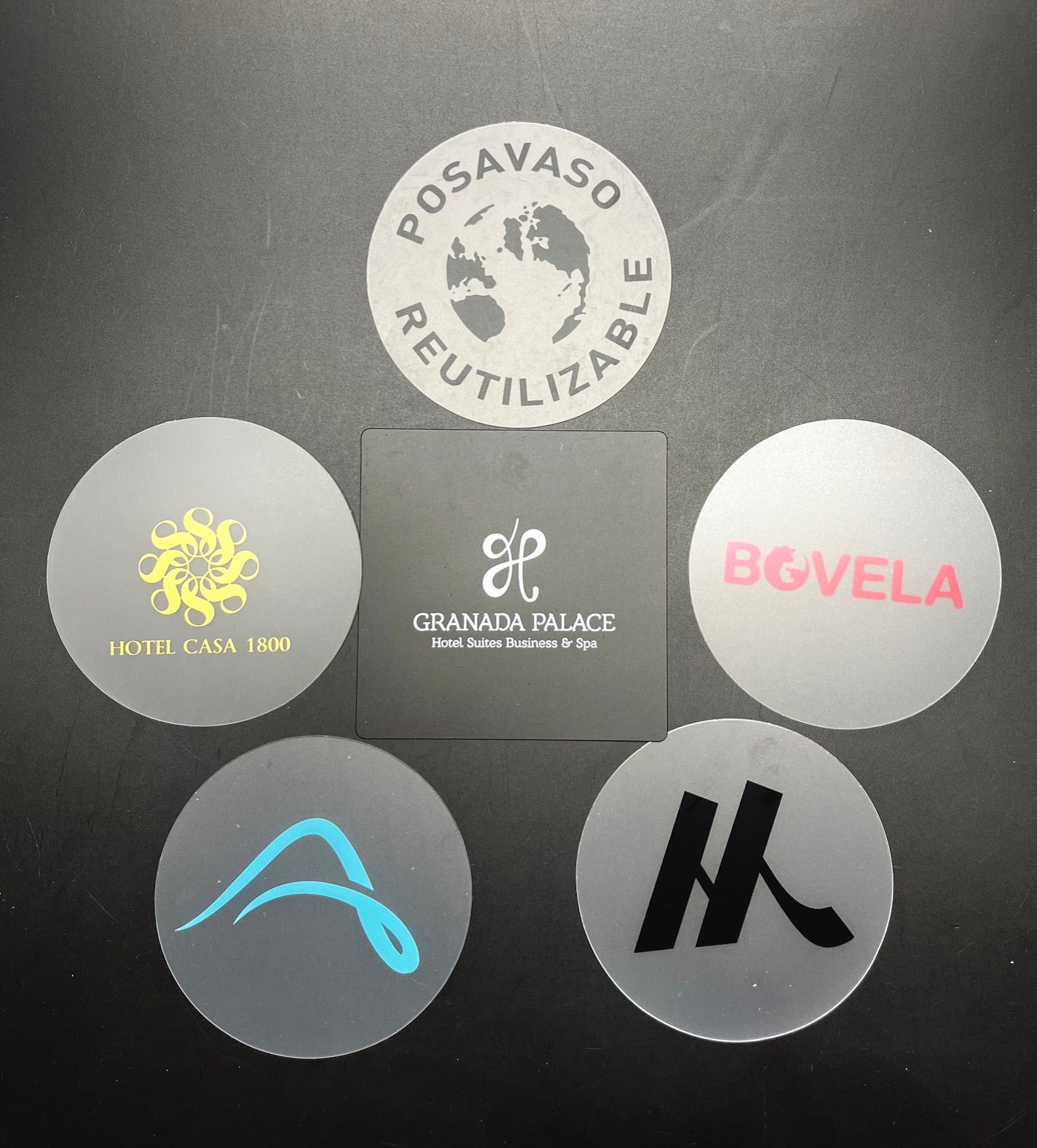 POSAVASOS PERSONALIZADOS REUTILIZABLES de POLIPROPILENO desde 0,09€/u.