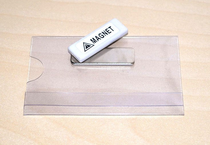 Porta-tarjeta SEMIRÍGIDO HORIZONTAL con IMÁN MODELO F-153I desde 1,95€/u.