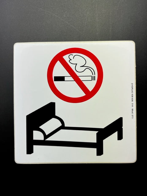 ADHESIVOS DE SEÑALIZACIÓN PROHIBIDO FUMAR CAMA FONDO BLANCO MODELO 075 / 085 desde 0,39€/u.